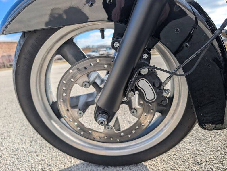2016 Harley-Davidson FLD Switchback