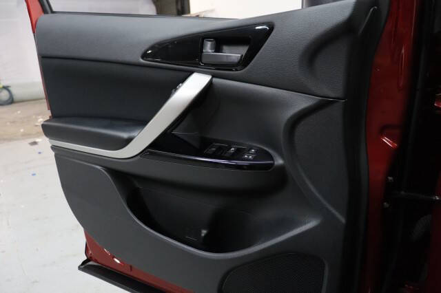2024 Mitsubishi Eclipse Cross LE