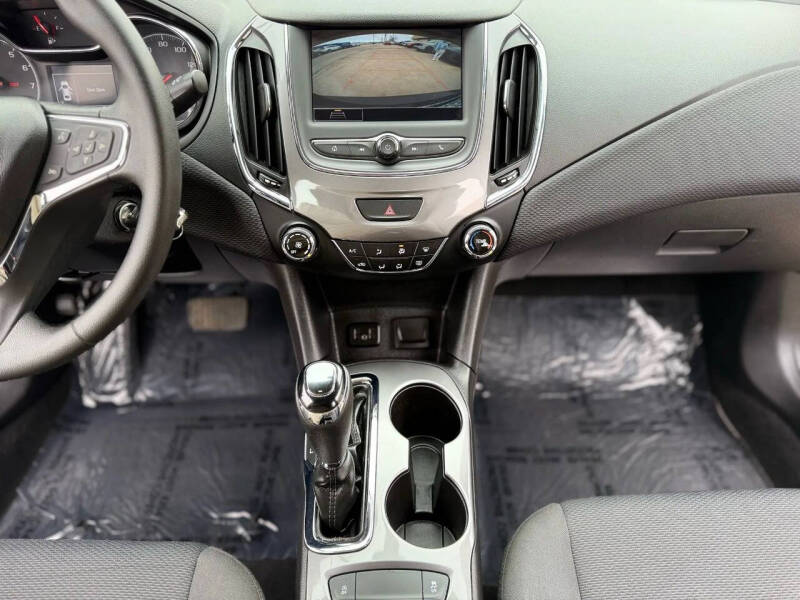 2019 Chevrolet Cruze LS