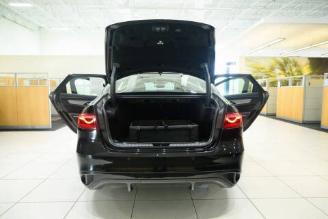 2024 Jaguar XF P250 R-Dynamic SE