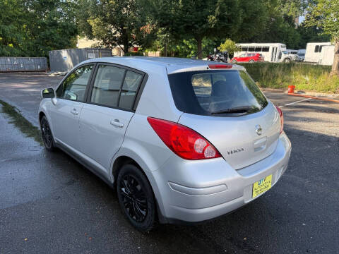 2012 Nissan Versa 1.8 S