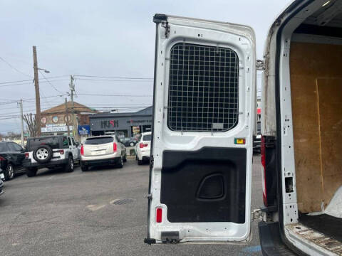 2017 Ford Transit 150