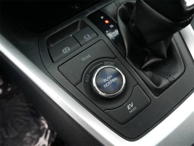 2020 Toyota RAV4 Hybrid XSE