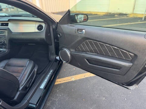 2010 Ford Mustang V6