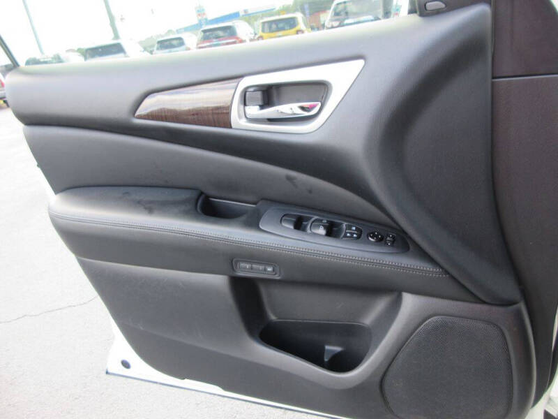 2016 Nissan Pathfinder S