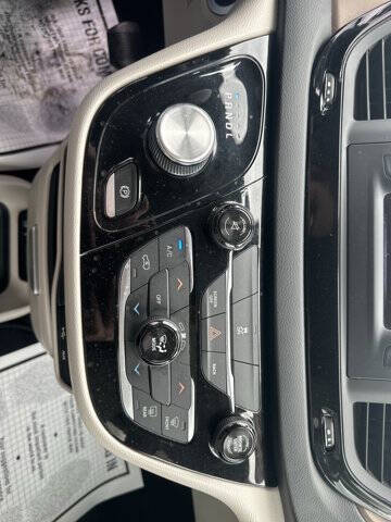 2017 Chrysler Pacifica LX