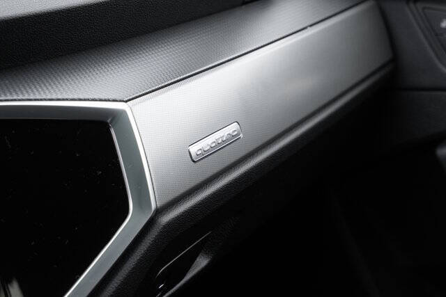 2025 Audi Q3 quattro S line Premium 45 TFSI