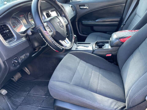 2014 Dodge Charger SE