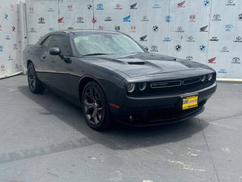 2018 Dodge Challenger SXT Plus