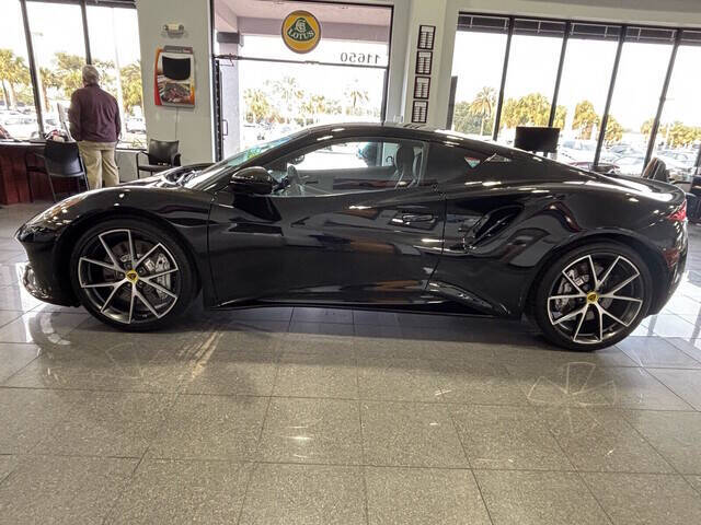 2024 Lotus Emira 12