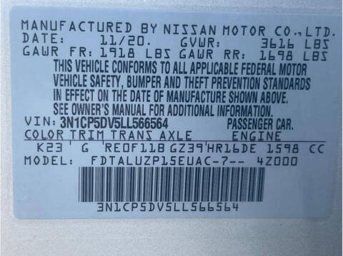 2020 Nissan Kicks SR