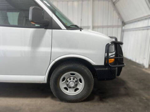 2017 Chevrolet Express LT 3500