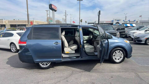 2014 Toyota Sienna