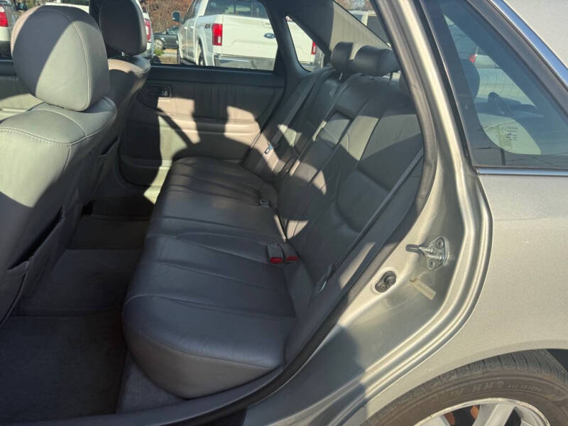 2003 Toyota Avalon XL