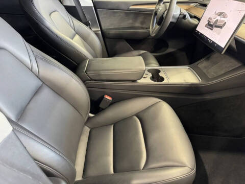 2025 Tesla Model Y Long Range