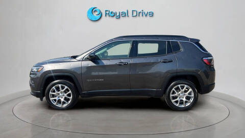 2022 Jeep Compass Latitude Lux