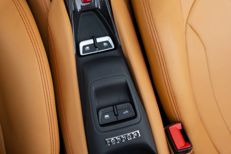 2021 Ferrari F8 Spider