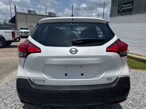 2020 Nissan Kicks SV