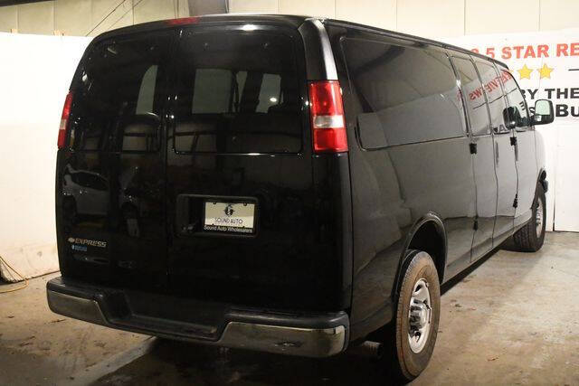 2017 Chevrolet Express LT 3500