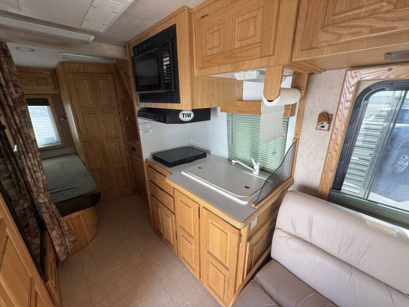 1999 Ford E-Series E-450 SD