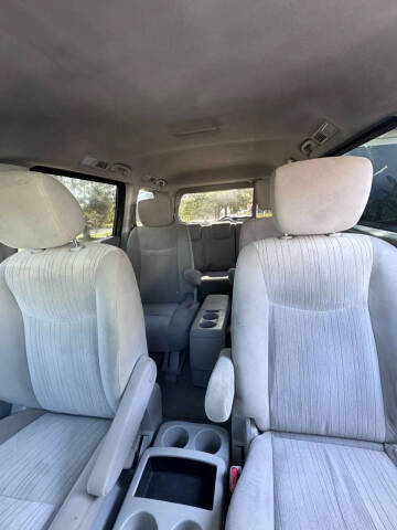 2011 Nissan Quest