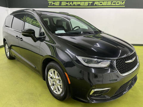 2022 Chrysler Pacifica Touring L