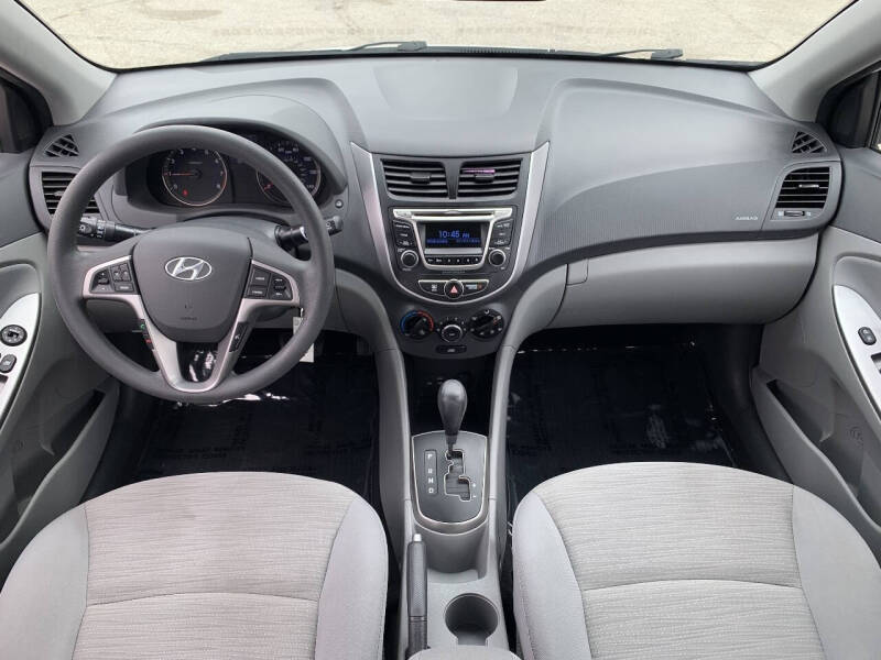 2017 Hyundai Accent Value Edition