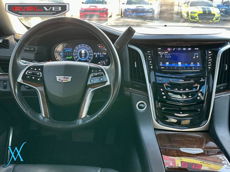 2020 Cadillac Escalade Luxury