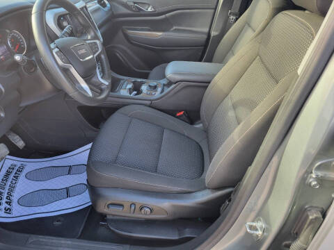 2023 GMC Acadia SLE