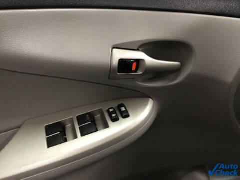 2011 Toyota Corolla LE