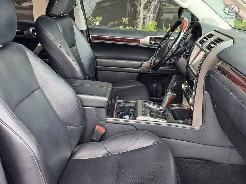 2017 Lexus GX 460
