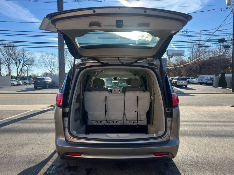 2017 Chrysler Pacifica Touring