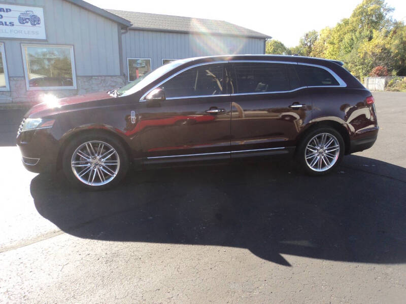 2017 Lincoln MKT Elite