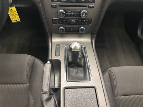 2013 Ford Mustang V6