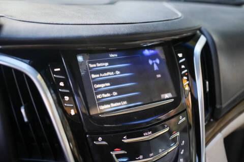 2018 Cadillac Escalade Luxury