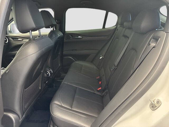 2022 Alfa Romeo Stelvio Sprint