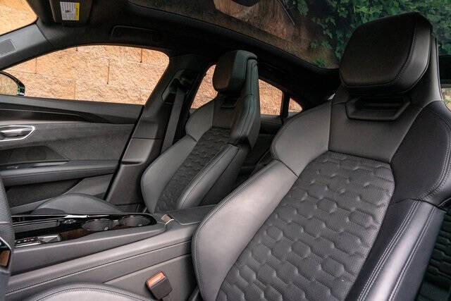 2023 Audi e-tron GT quattro Prestige