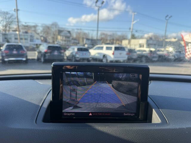 2016 Audi Q3 2.0T quattro Prestige