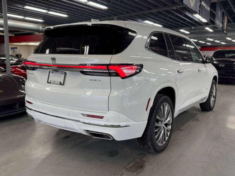 2025 Buick Enclave Avenir