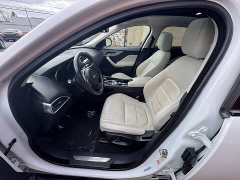 2017 Jaguar F-PACE 35t Prestige