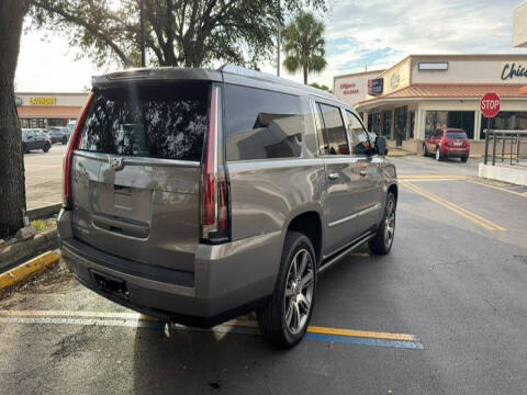 2017 Cadillac Escalade ESV Premium Luxury