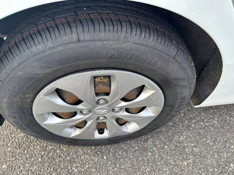 2015 Hyundai Accent GS