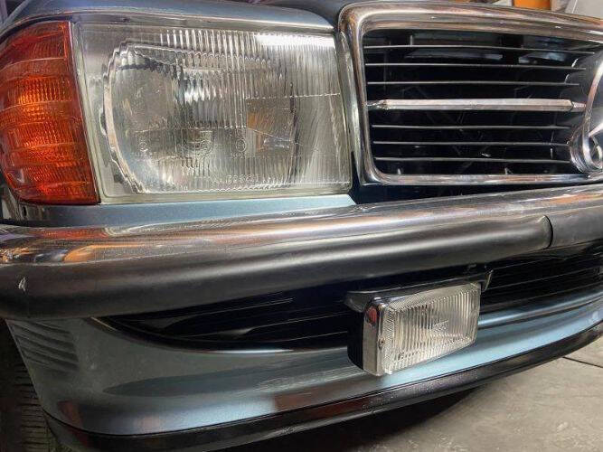 1987 Mercedes-Benz 560SL