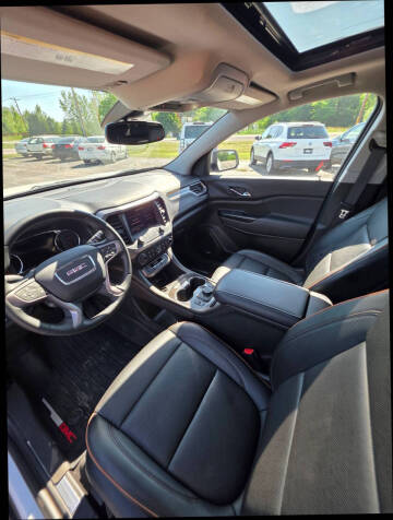2023 GMC Acadia AT4