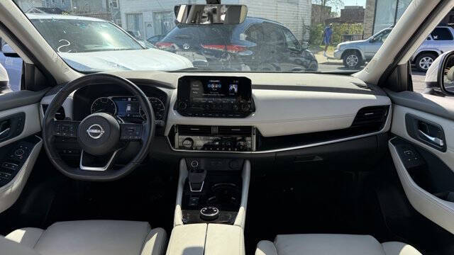 2023 Nissan Rogue SL