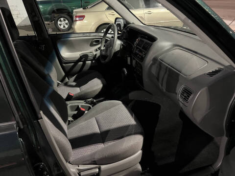 2004 Chevrolet Tracker