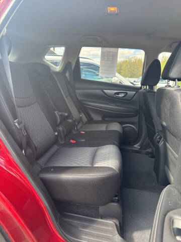 2017 Nissan Rogue SV