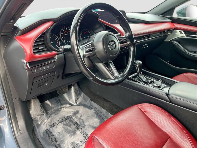 2022 Mazda Mazda3 Hatchback Premium Plus