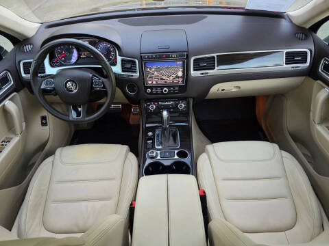 2015 Volkswagen Touareg V6 Executive