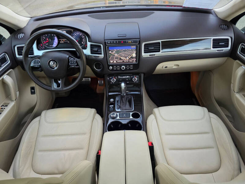 2015 Volkswagen Touareg V6 Executive